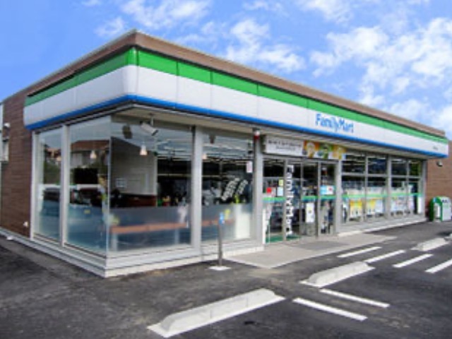 ファミリーマート伊豆長岡北店